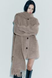 New Women's Autumn Warm Scarf Short Knitted Overcoat Jacket - Image 3