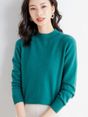 Wool Blend Ladies Loose Turtleneck Knit Sweater - Image 3